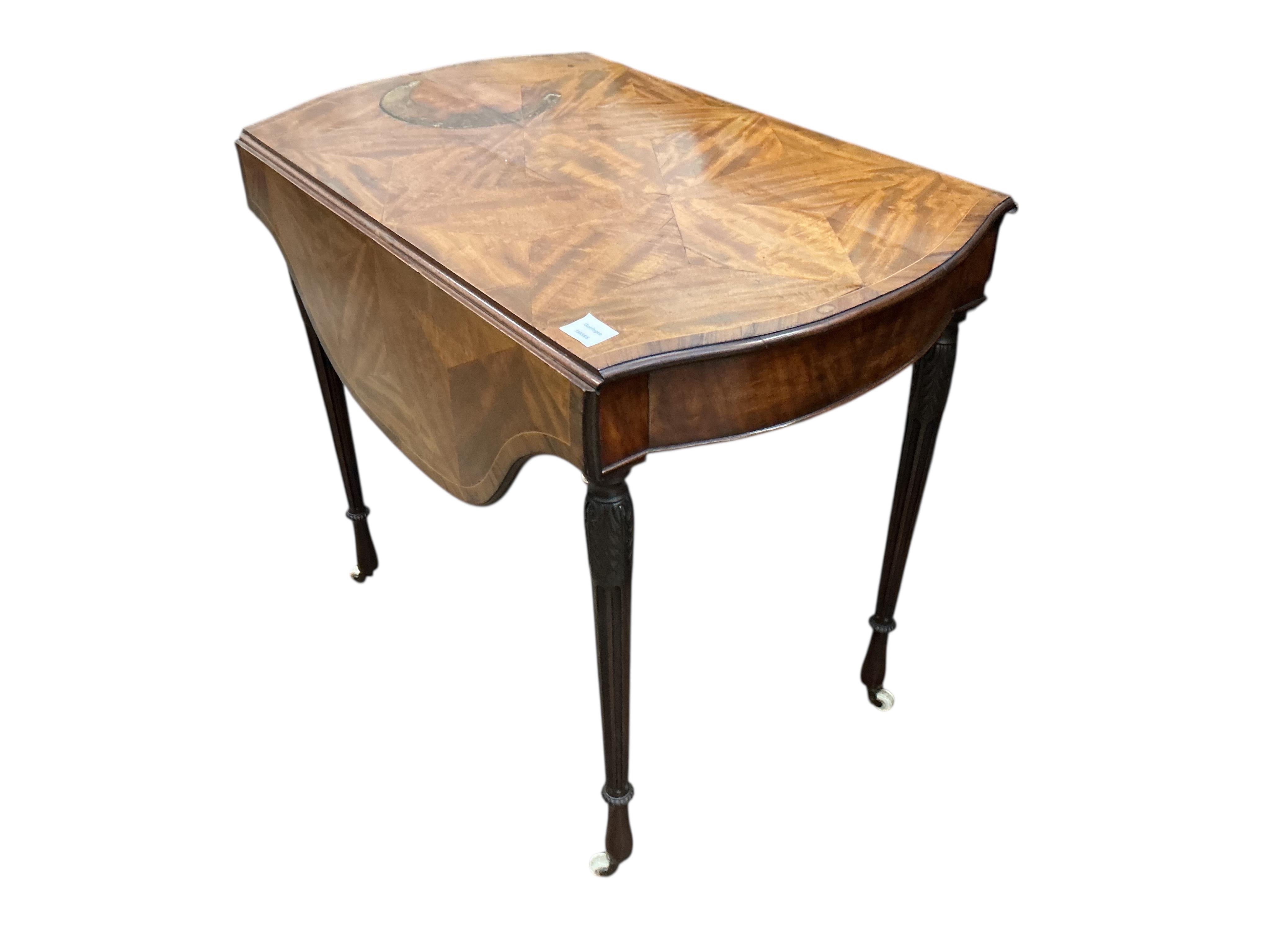 A George III mahogany serpentine Pembroke table (a.f.), width 85cm, depth 54cm, height 73cm